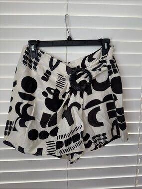 Zara Black and White Patterned Skort with Buckle Detail